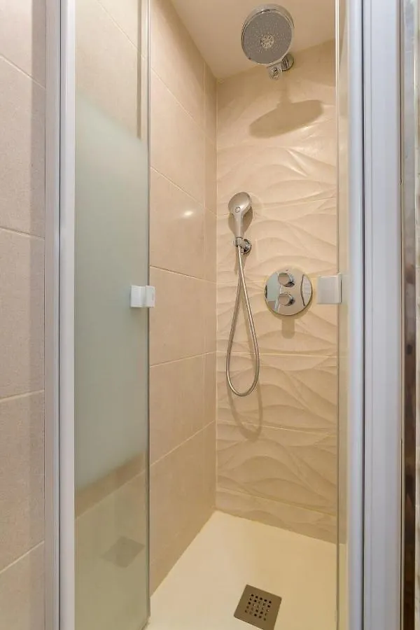 Apartment Studio Paul Bert -Appartement Cosy -Climatisation Lyon France